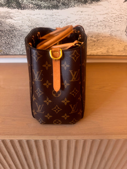 Louis Vuitton Montaigne PM Monogram Bag
