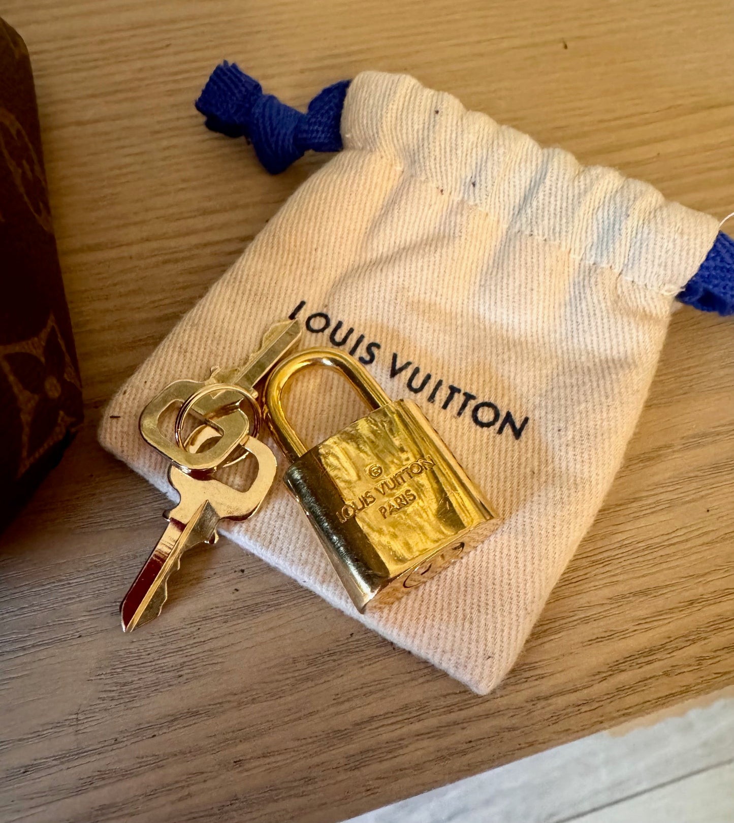 Louis Vuitton Montaigne PM Monogram Bag